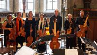 Auf dem Bild ist das Gamben-Consort Les Violes zu erkennen. 